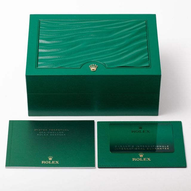 Rolex Sea-Dweller 126600 Image 6